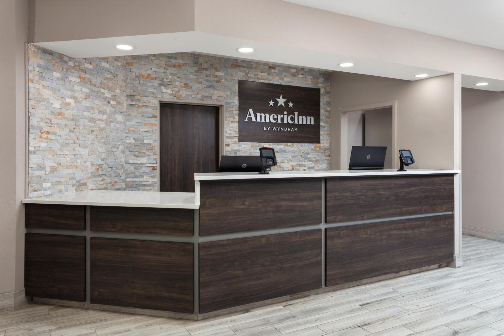 Americinn By Wyndham Eagle River Downtown Exterior photo