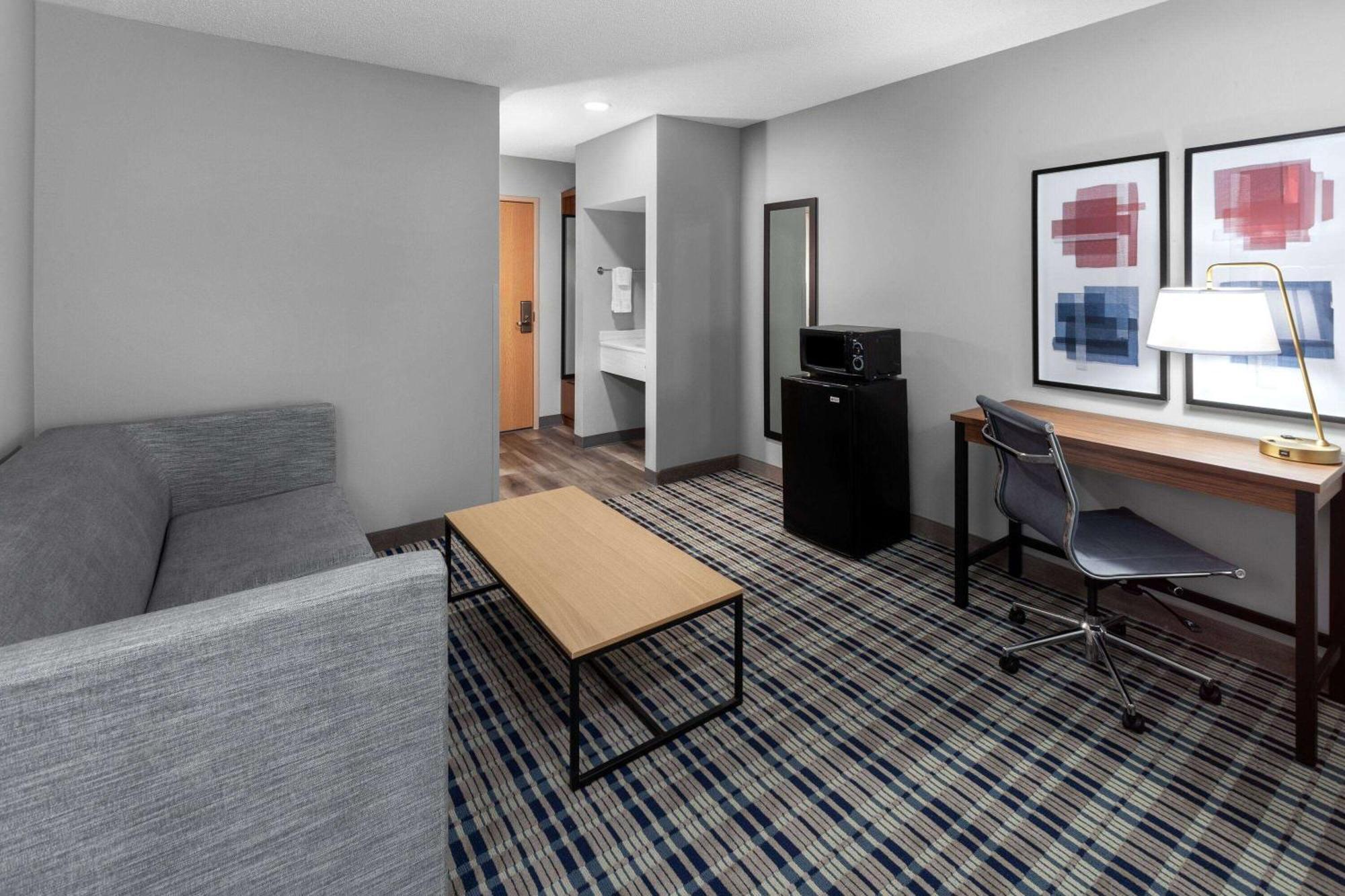 Americinn By Wyndham Eagle River Downtown Exterior photo